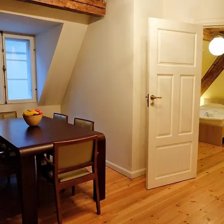 Appartamento Dream - 3 Bedroom Old Town Penthouse With Sauna Reval