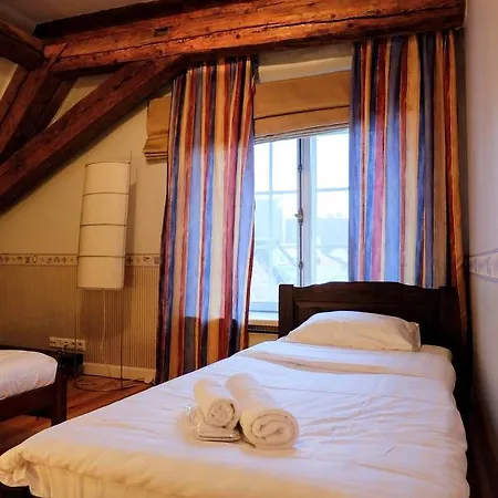Apartment Dream - 3 Bedroom Old Town Penthouse With Sauna Tallinn