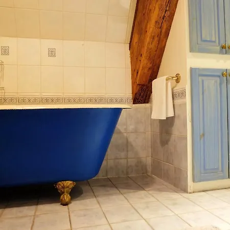 Apartment Dream - 3 Bedroom Old Town Penthouse With Sauna