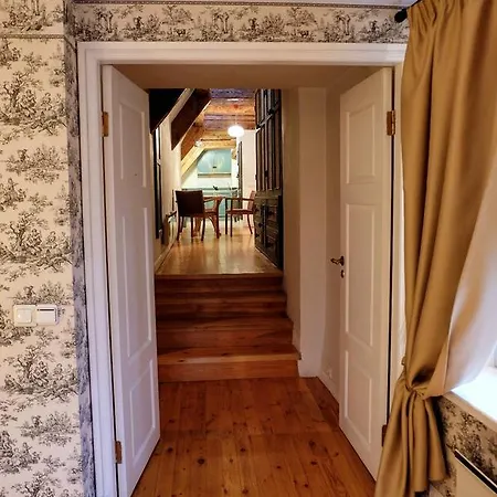 Korter Dream - 3 Bedroom Old Town Penthouse With Sauna *